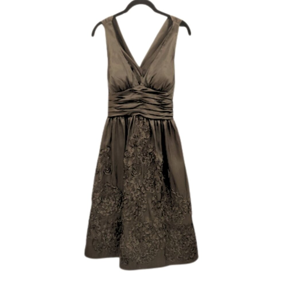 Adrianna Papell Boutique Brown Halter Open-Back 3D Ribbon Appliqué Dress 6 - Picture 4 of 9